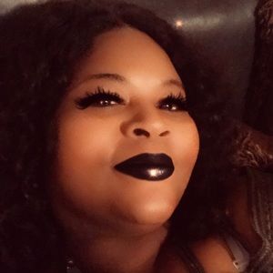 Meet your Posher, Laketha